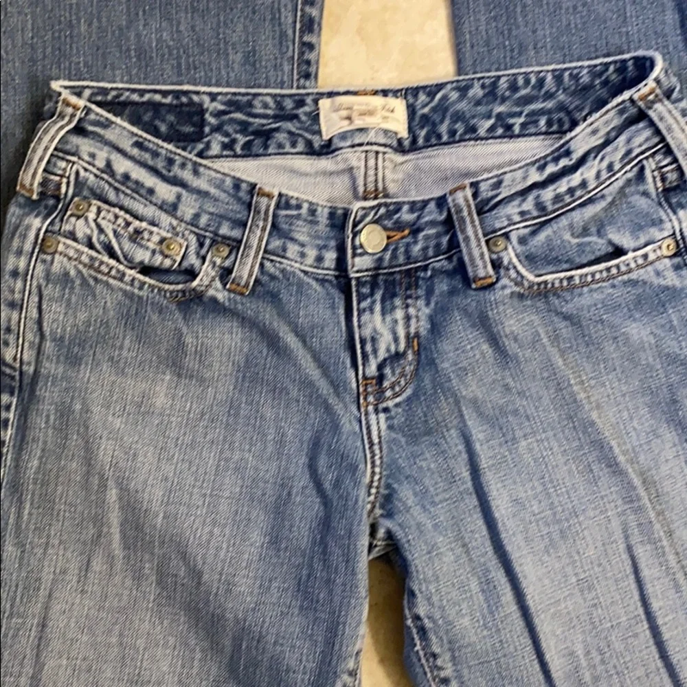 🌟Abercrombie & Fitch- Jeans Size 2 - Picture 2 of 7